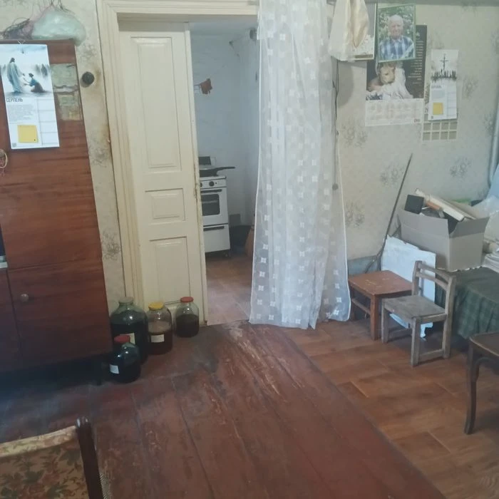 Продається частина будинку в центрі міста