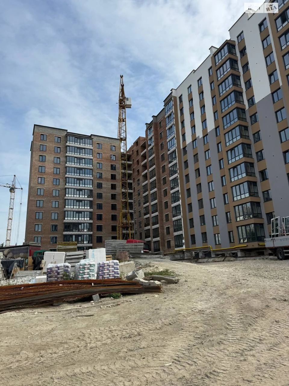 Продаж Квартира Бам