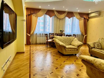Квартира. Київ, Павлівська вул.