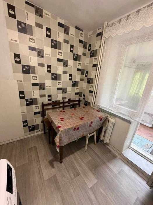 46765 Продаж  1 - кімнатна квартира, Гречани