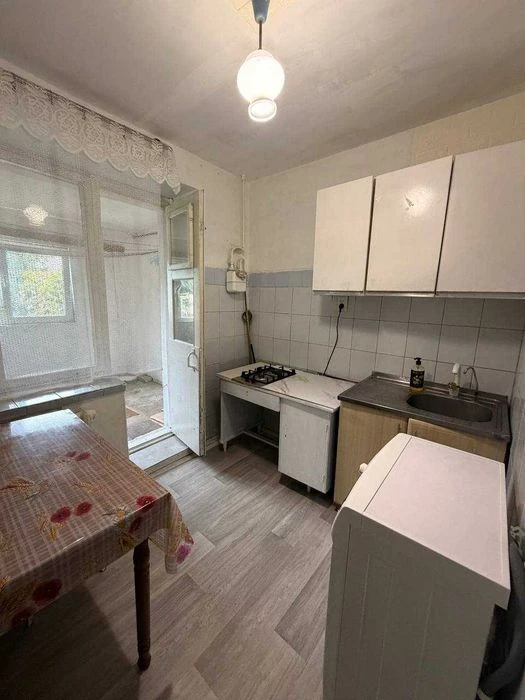 46765 Продаж  1 - кімнатна квартира, Гречани