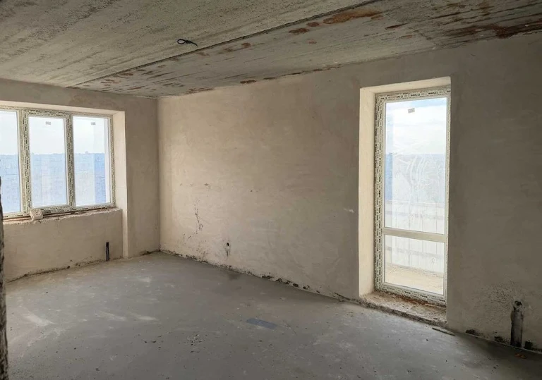 43042  Продаж 2  - кімнатної квартири, Виставка,