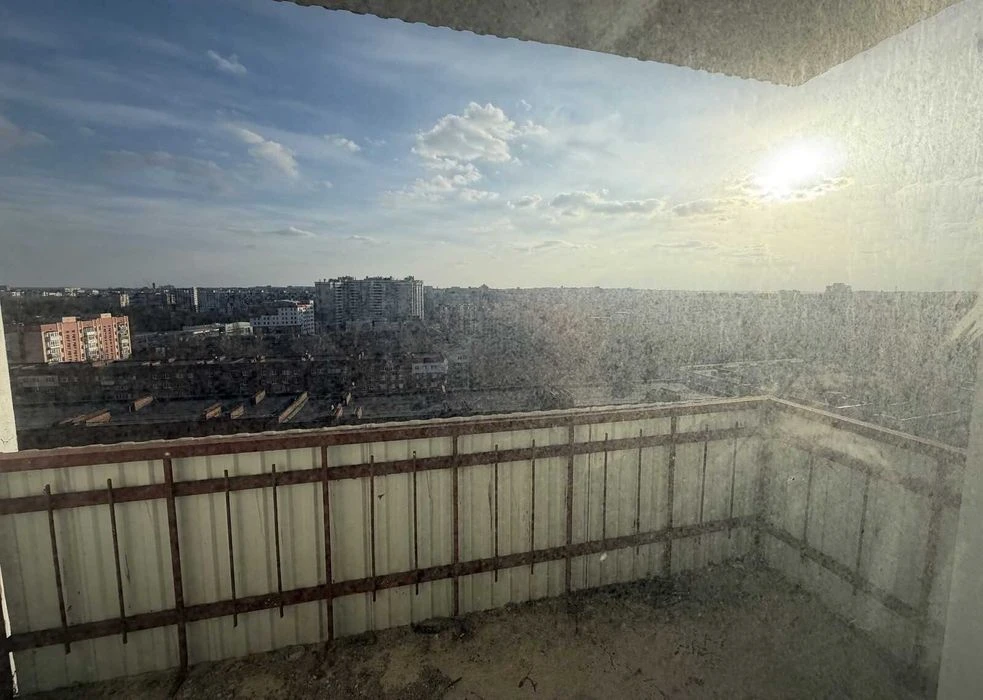 43042  Продаж 2  - кімнатної квартири, Виставка,