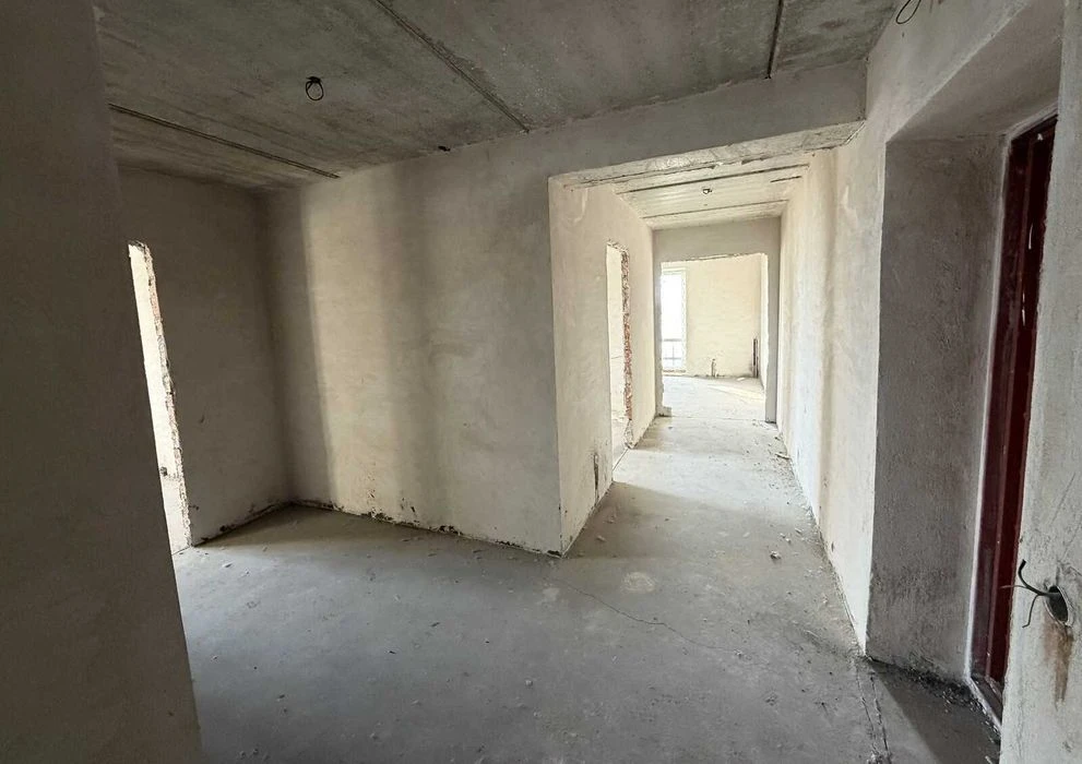 43042  Продаж 2  - кімнатної квартири, Виставка,