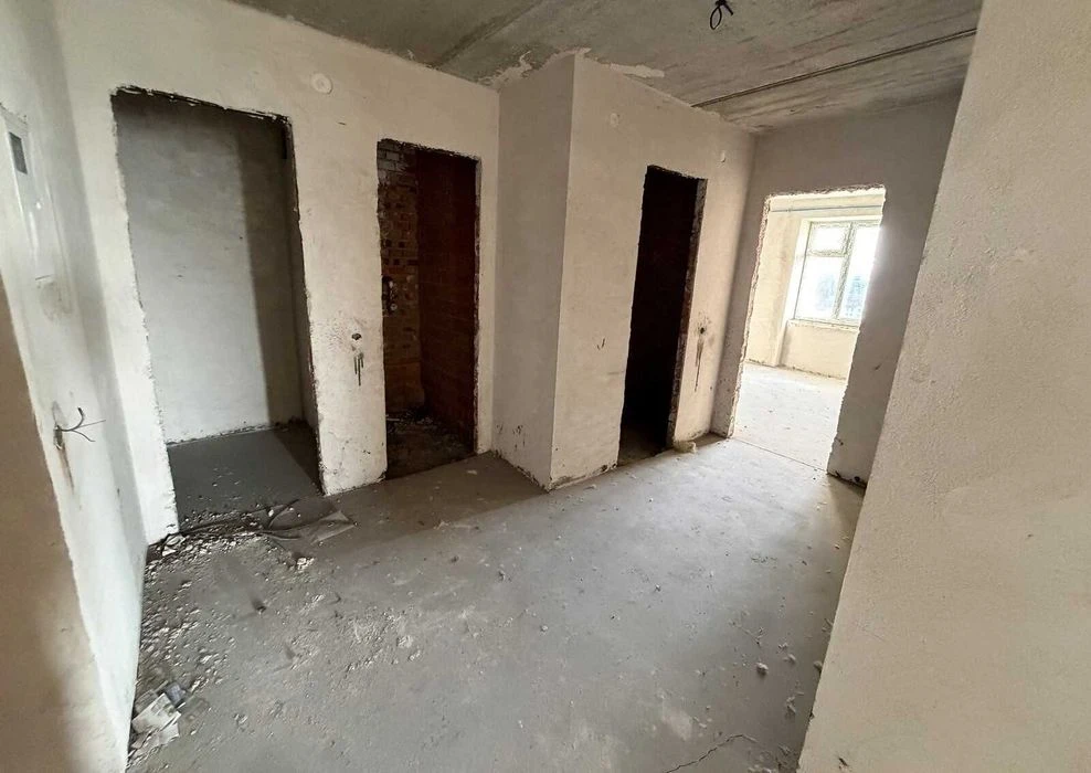 43042  Продаж 2  - кімнатної квартири, Виставка,