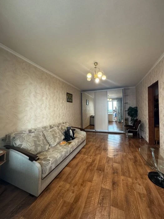 Продам 2к квартиру ул.Калиновая 102
