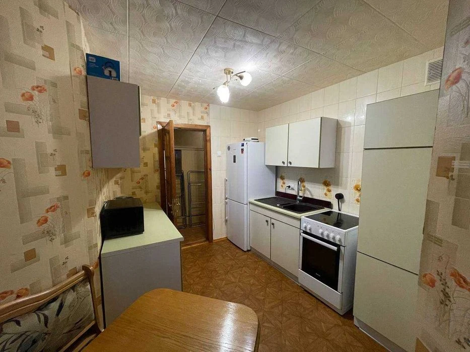 Продам 3к квартиру центр Ливарна 17