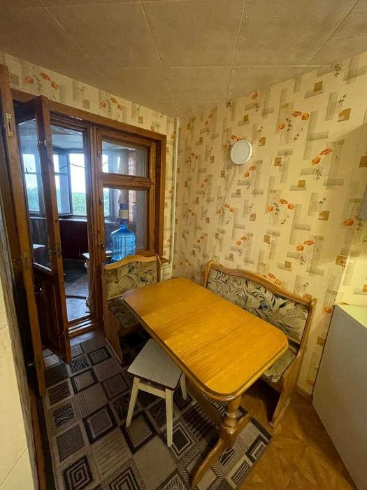 Продам 3к квартиру центр Ливарна 17