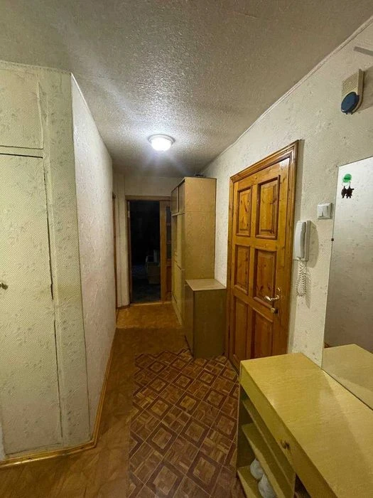 Продам 3к квартиру центр Ливарна 17