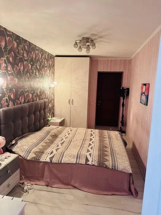 Продам 4-комн квартиру в районе Донецкое шоссе
