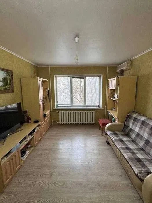 Продам 3-комн квартиру в районе Воронцова просп.