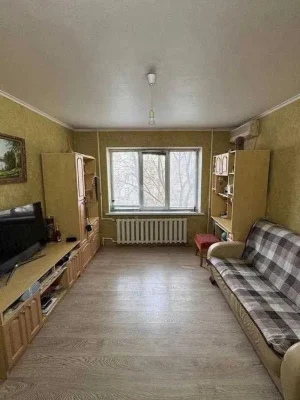 Продам 3-комн квартиру в районе Воронцова просп.