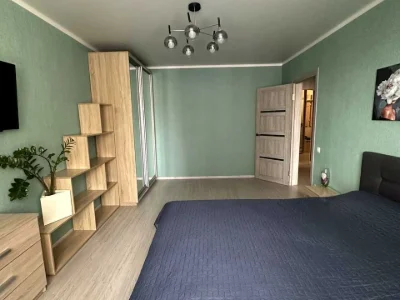 Квартира. Київ, Юлії Здановської вул. (Ломоносова)