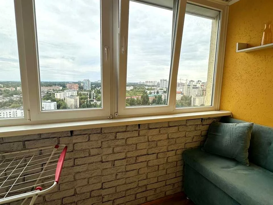 Квартира. Київ, Юлії Здановської вул. (Ломоносова)