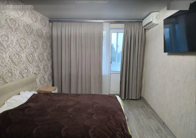 Продам 3-комн квартиру в районе Калиновая ул.