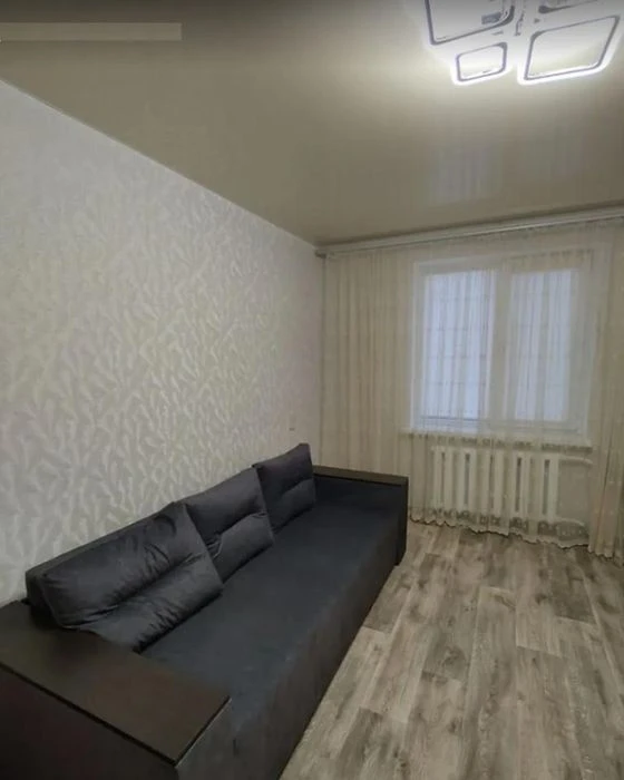 Продам 3-комн квартиру в районе Калиновая ул.