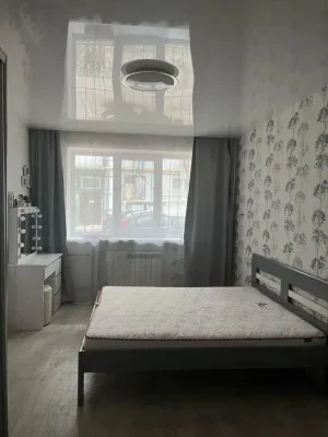 Продам 3-комн квартиру в районе Космонавтов ул.