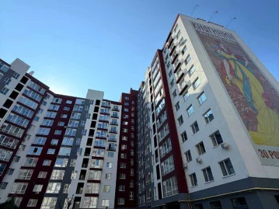 Квартира. Ивано-Франковск, Княгинин ул., (Дом 30)