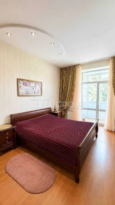 Продаж 2-кім квартири на Печерську, вулиця Дорошенка, 55, Ст
