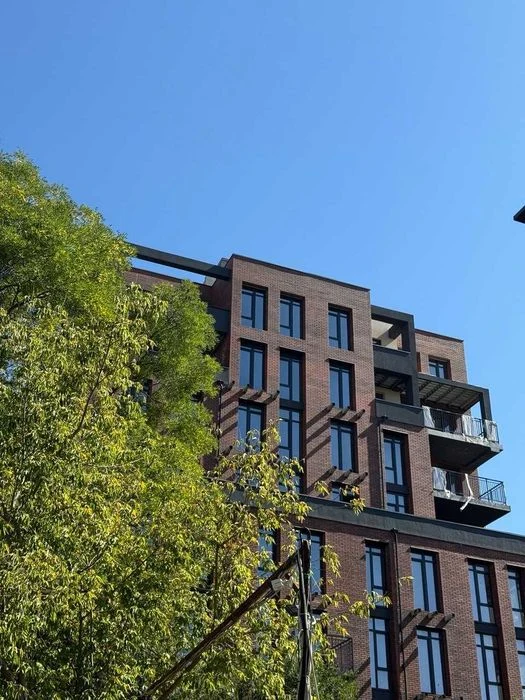 Продажа 2-комнатной квартиры на Литературной