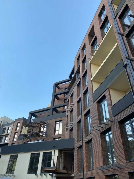 Продажа 2-комнатной квартиры на Литературной