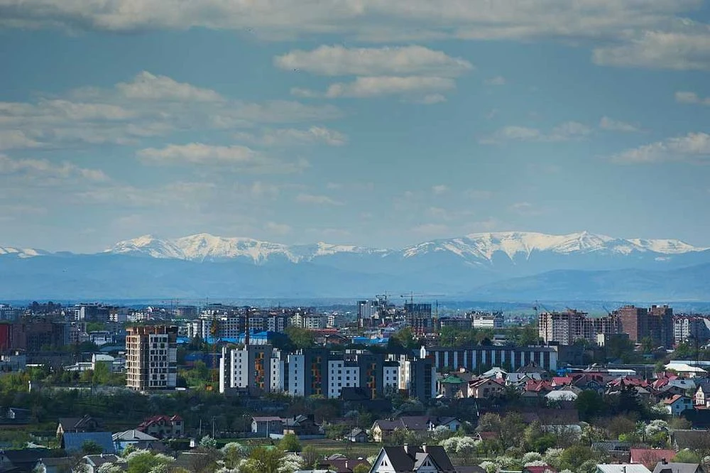 Продаж 2-кім квартири готової до ремонту, центр міста, інд.г