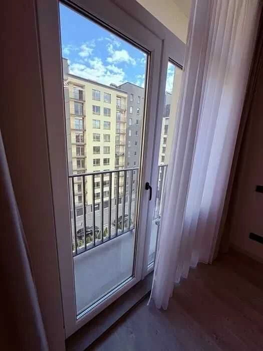 Продаю 1 кімнатну квартиру з сучасним ремонтом в центральній