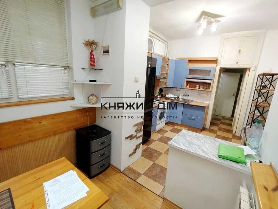 Без комісіі!! Продається 2 кім. кв. в Сталінці на Печерську,