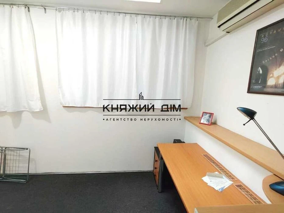 Без комісіі!! Продається 2 кім. кв. в Сталінці на Печерську,