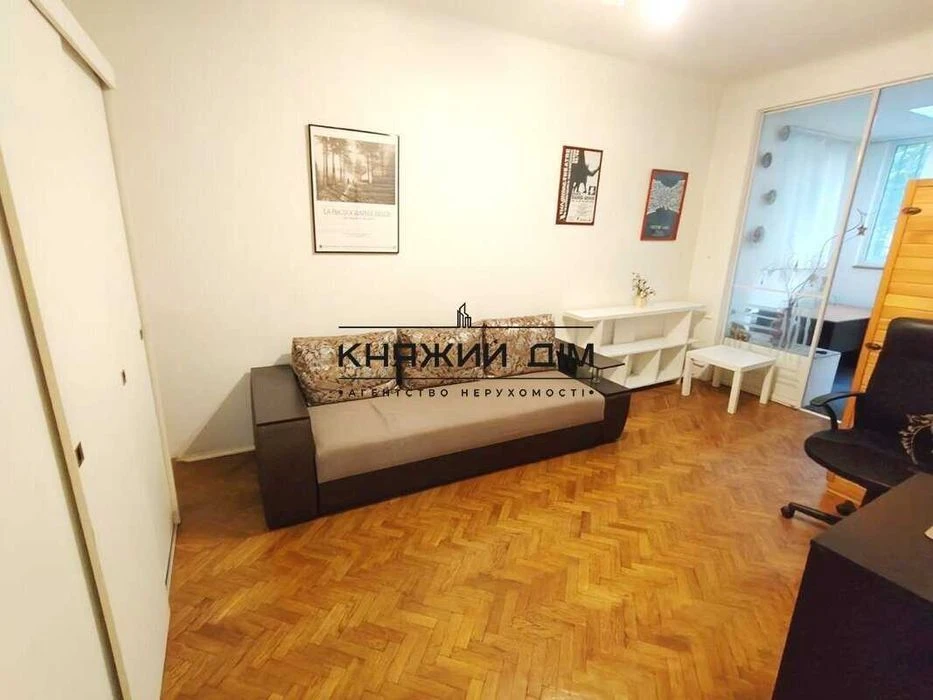 Без комісіі!! Продається 2 кім. кв. в Сталінці на Печерську,