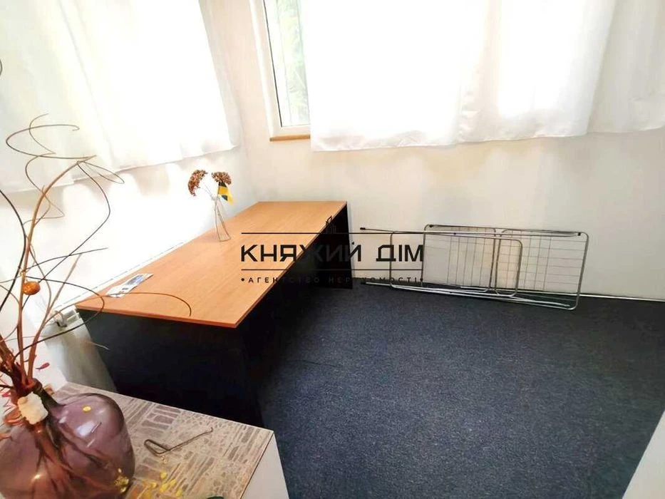 Без комісіі!! Продається 2 кім. кв. в Сталінці на Печерську,