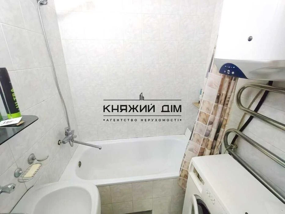 Без комісіі!! Продається 2 кім. кв. в Сталінці на Печерську,