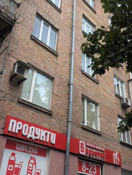 Продаж 2 к квартири бул. М. Міхновського 7 (Дружби народів)