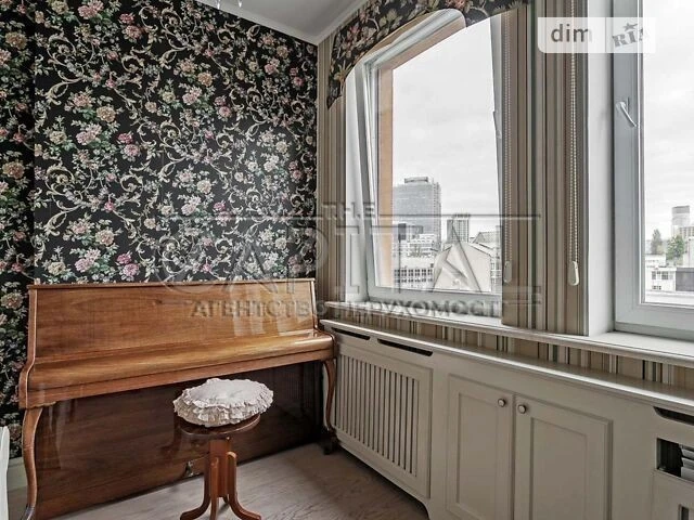 Продаж 3к квартири 86 кв. м на вул. Шота Руставелі 44 • ID 3
