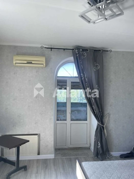 У продажу 1-кім квартира із сучасним ремонтом на вул. Рішель