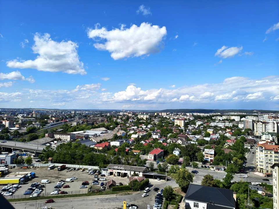 Квартира. Івано-Франківськ, Хриплинська вул., (Будинок 1)