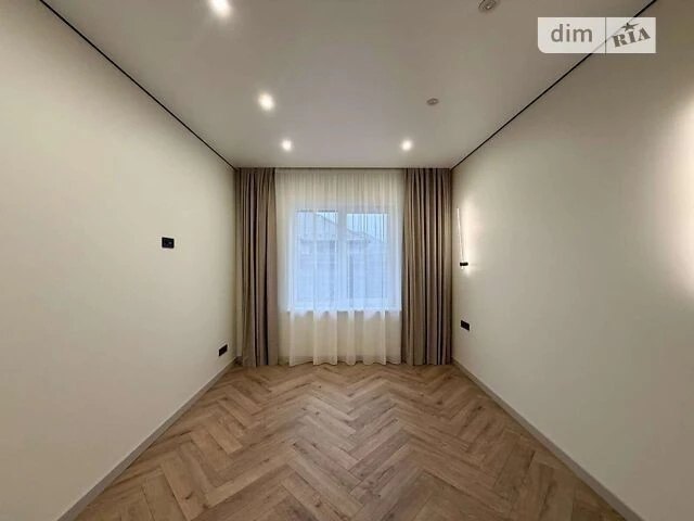 Sale of 1-room apartment 41 sq. m. on Mykhaylo Maksimovicha st. 24 •