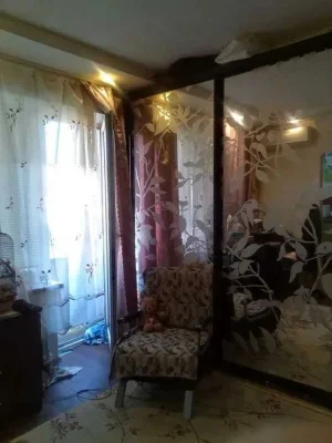 Продам 1 ком. кв. на проспекте Слобожанский  р-н  остановки