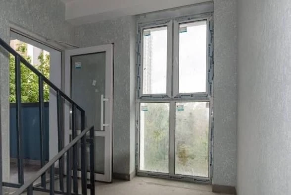 Продаж 2к квартири М Васильківська Вежа Ломоносова без %