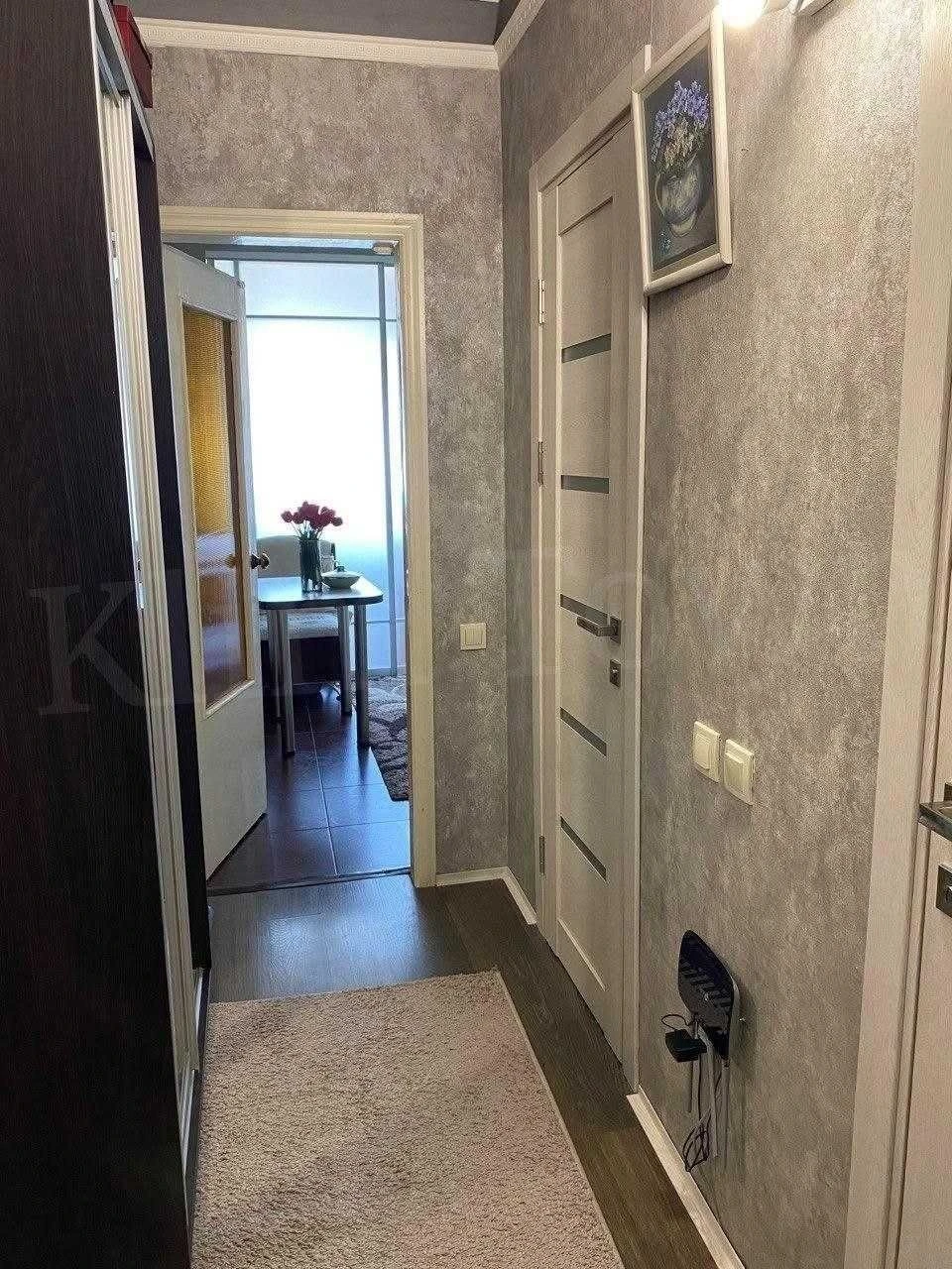 Продається 1 кімнатна квартира в мкр-ні ДВРЗ