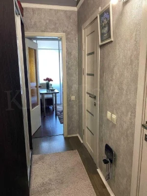 Продається 1 кімнатна квартира в мкр-ні ДВРЗ