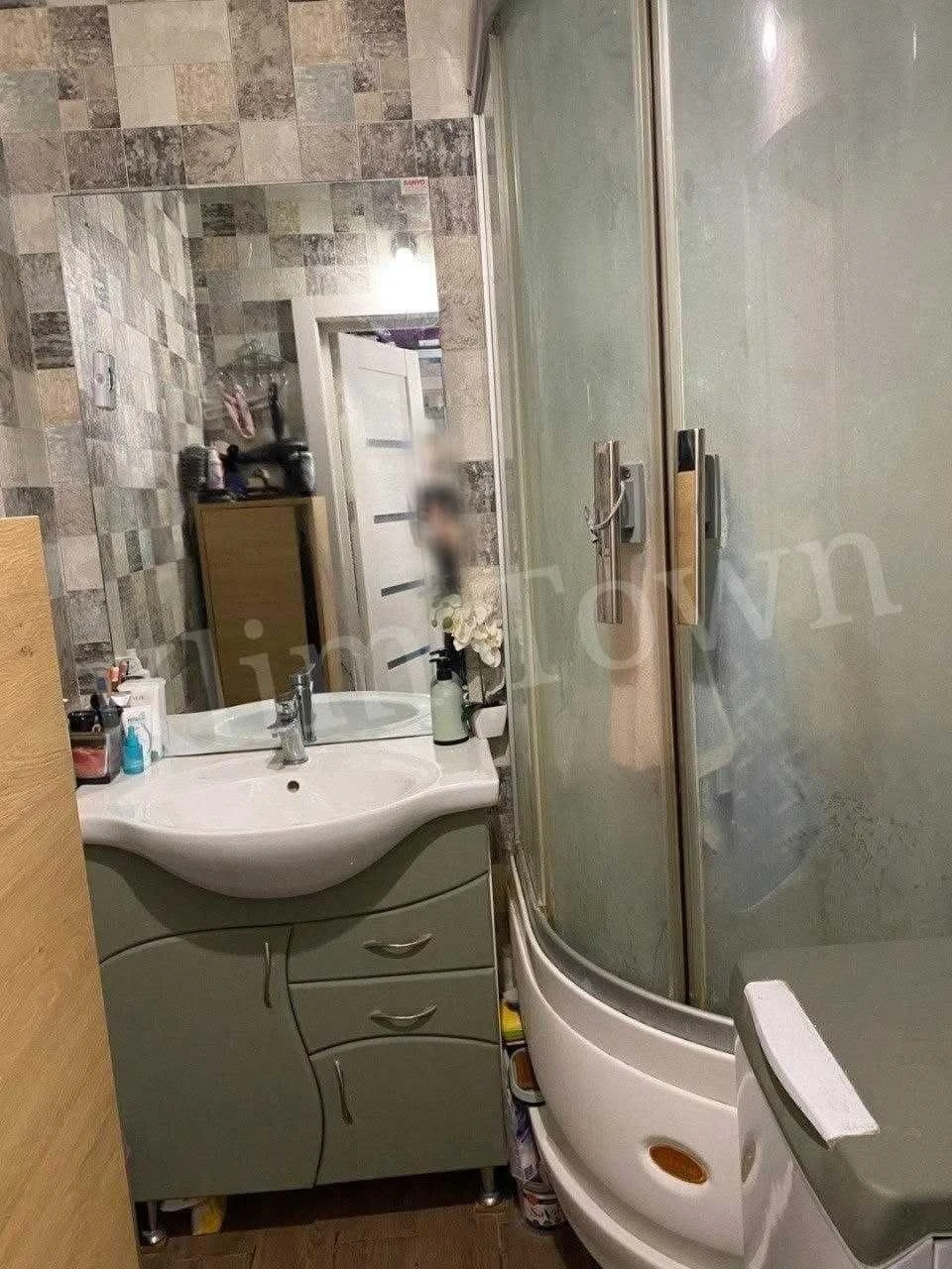 Продається 1 кімнатна квартира в мкр-ні ДВРЗ