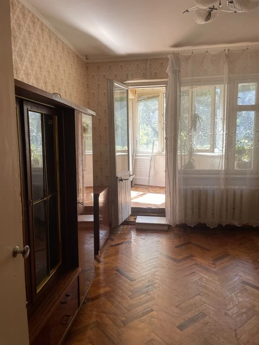 Продам на Глушко 3 кімнатну квартиру  Ярослава Мудрого