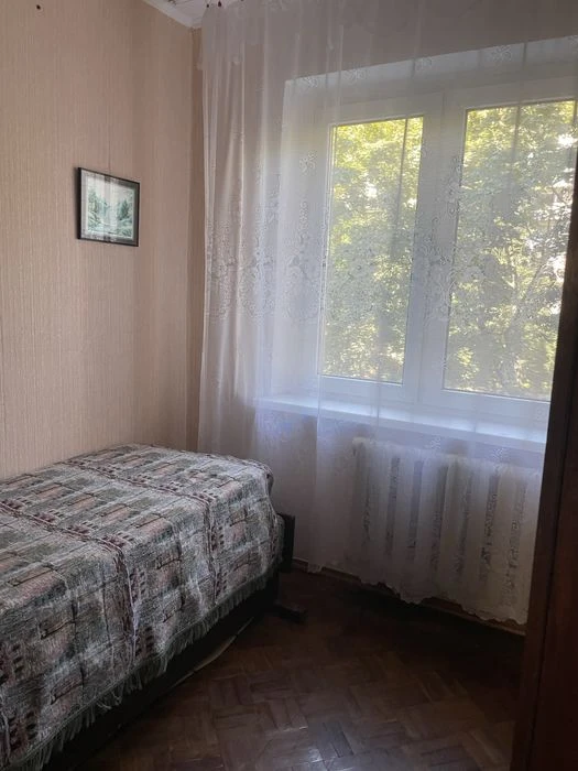 Продам на Глушко 3 кімнатну квартиру  Ярослава Мудрого