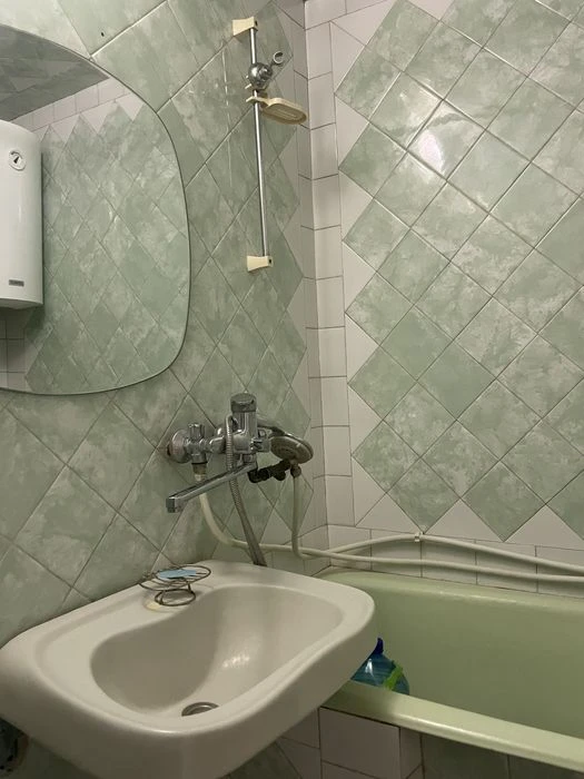 Продам на Глушко 3 кімнатну квартиру  Ярослава Мудрого