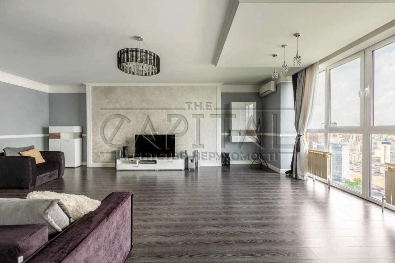 Продаж / Квартира / 130 м2 / Печерський район / вул. Ділова,