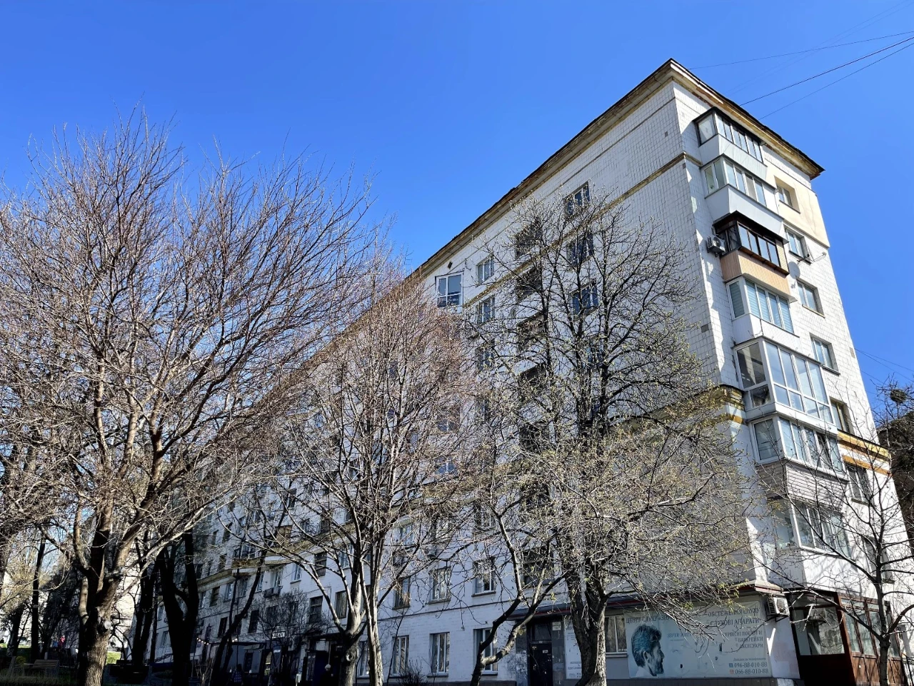 БЕЗ % продаж 3-к квартири! 48 секунд до метро! Центр Печерсь