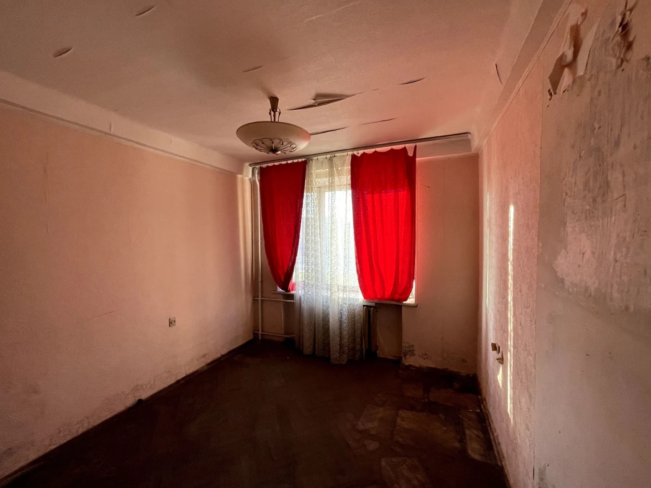БЕЗ % продаж 3-к квартири! 48 секунд до метро! Центр Печерсь