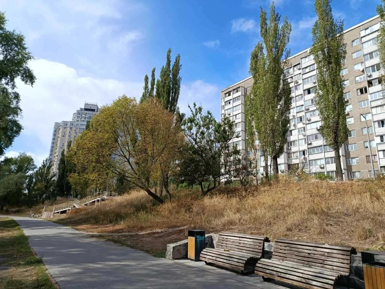 Продаж 2-кімнатної квартири біля озера Оболонь без комісії в