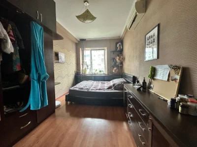 Без комісії. Продаж 3-кімнтана. Центр. В. Васильківська 112